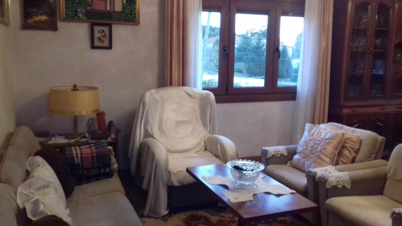 Villa Con Piscina En Panton Ribeira Sacra Galicia Ideal Para Familias Zimmer foto
